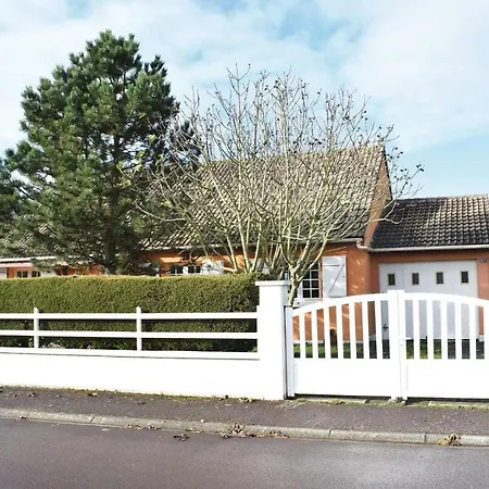 Three-bedroom Holiday In Prázdninový dům