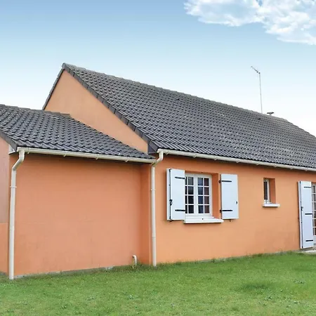 Prázdninový dům Three-bedroom Holiday In *