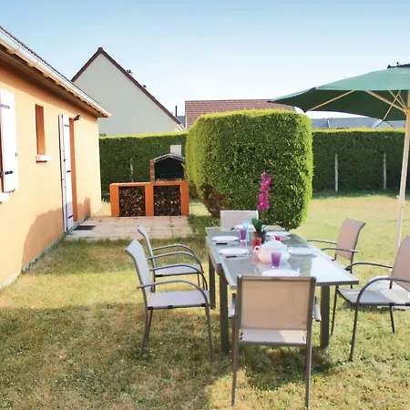 Three-bedroom Holiday In * Créances
